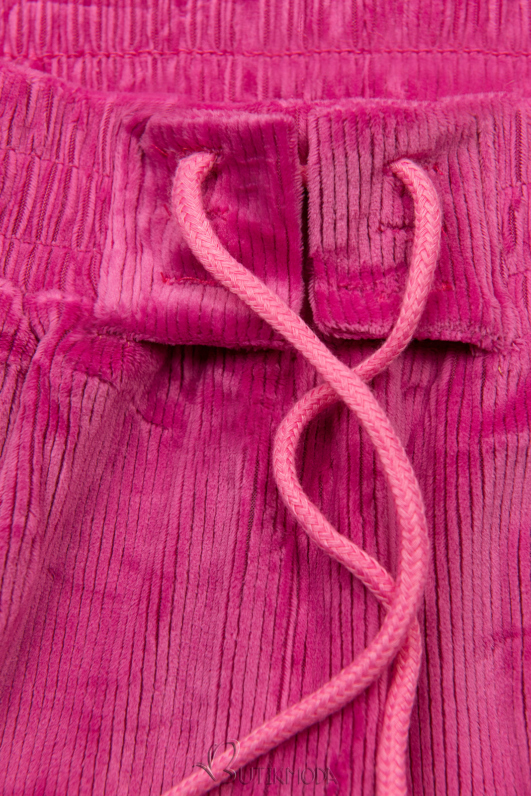 Pantaloni roz cu șireturi în talie