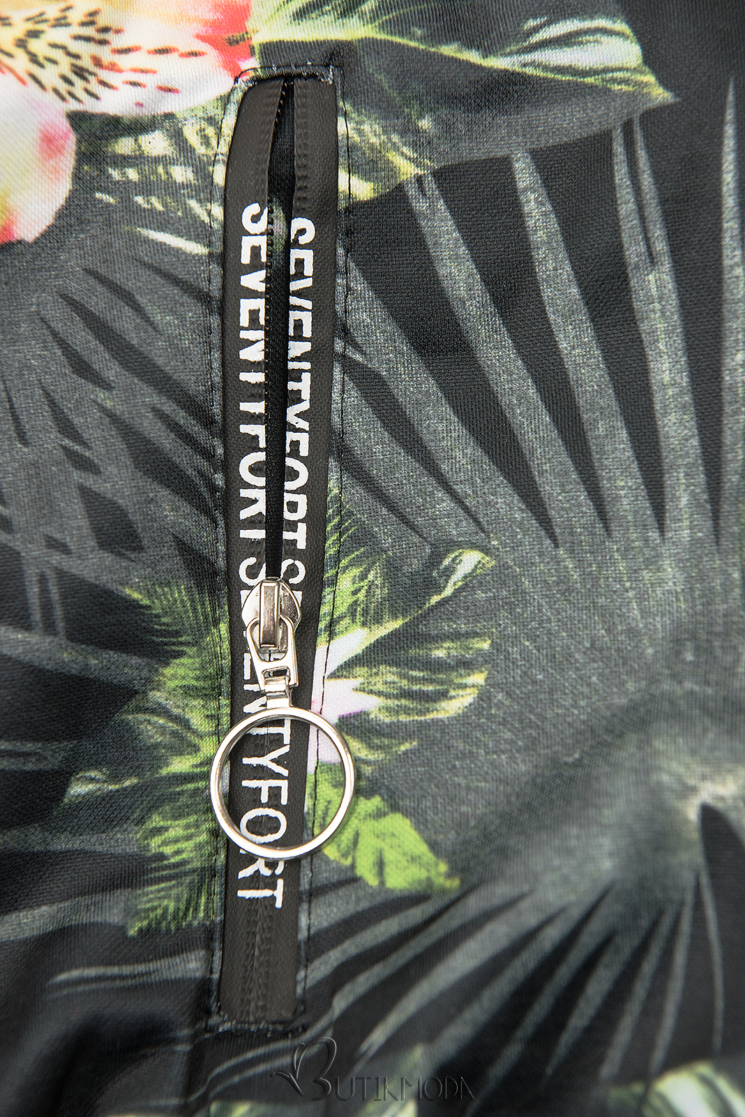 Hanorac negru cu imprimeu botanic