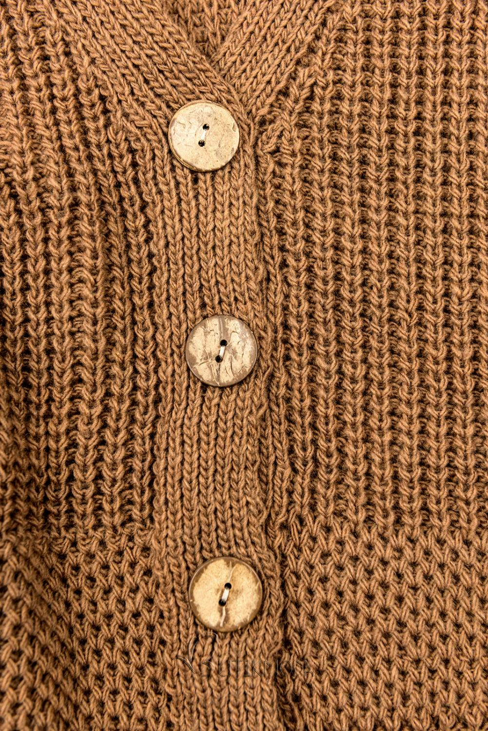 Pulover tricotat cu nasturi maro