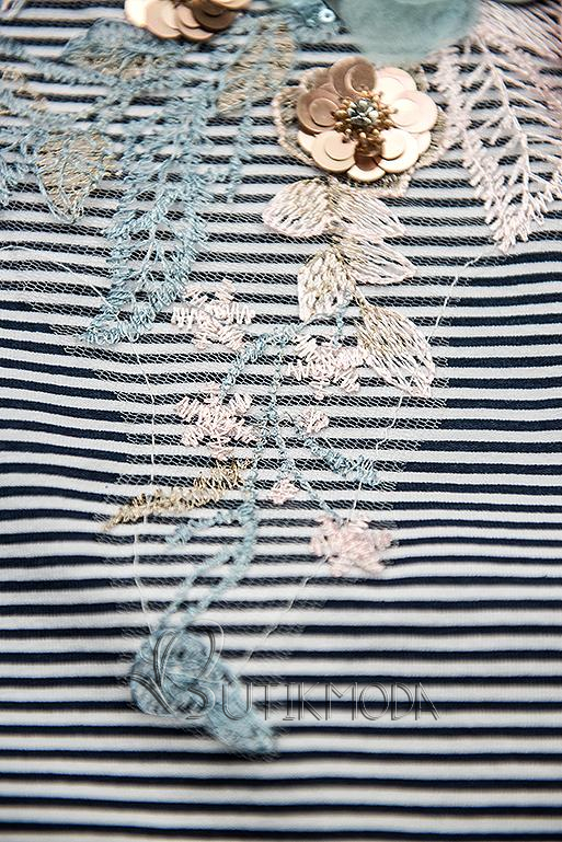 Rochie albastru-alb cu aplicație florală IV.
