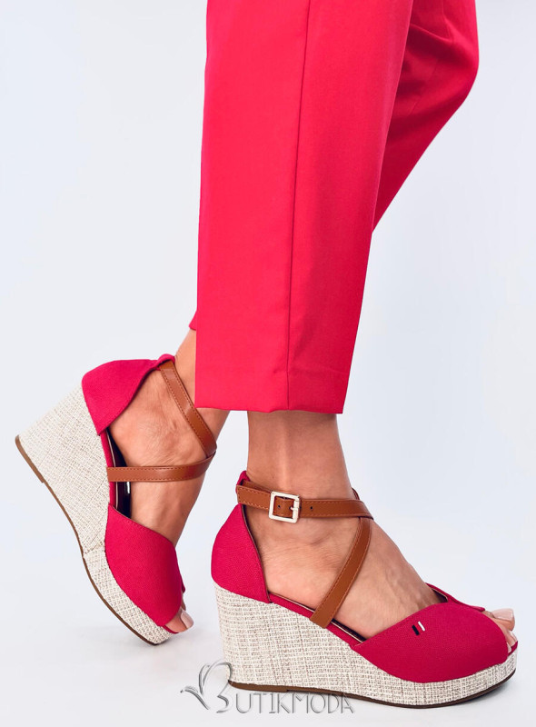 Sandale roșii cu vârf deschis