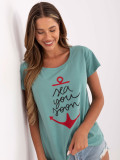 Tricou verde deschis cu inscripție