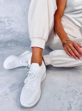 Teniși sport albi din material elastic