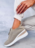 Teniși sport bej din material elastic