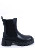 Botine înalte de culoare neagră