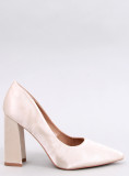Pantofi din satin cremă