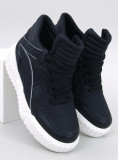 Adidași negri la gleznă