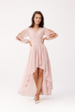 Rochie maxi asimetrică roz cu mâneci lungi