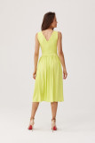 Rochie midi lime cu decolteu petrecut și bretele late