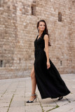 Rochie maxi brocart cu legare la spate – neagră