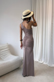 Rochie maxi maro deschis cu despicătură pe picior