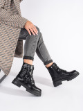 Botine negre căptușite cu flori