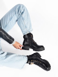 Botine negre pentru femei cu curea decorativă