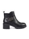 Botine negre din piele cu toc și cataramă decorativă