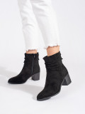 Botine negre din suede cu guler plisat
