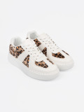 Sneakers albi cu detalii din leopard