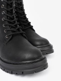 Botine negre cu șireturi și talpă antiderapantă