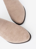 Botine bej cu decupaje