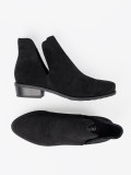 Botine negre cu decupaje