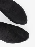 Botine negre cu decupaje
