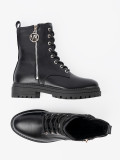 Botine negre stilate cu detalii metalice