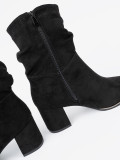 Botine negre din suede cu pliuri elegante