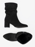 Botine negre din suede cu pliuri elegante