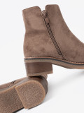 Botine clasice bej închis cu toc stabil