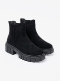 Botine negre stilate pe platformă
