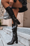 Cizme îmblănite cu curea decorativă și toc gros, negre