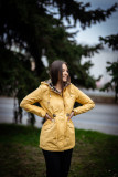 Parka reversibilă galbenă cu model leopard