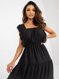 Rochie midi neagră cu volan și croi lejer