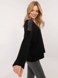Pulover elegant negru cu aplicație