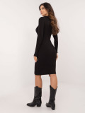 Rochie elegantă neagră cu mâneci lungi
