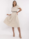 Rochie elegantă bej cu fustă evazată
