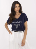 Tricou albastru elegant cu aplicație