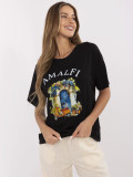 Tricou negru stilat cu imprimeu