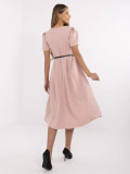 Rochie elegantă midi în roz închis