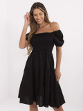 Rochie neagră evazată