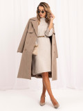 Rochie tricotată bej oversize cu curea și guler înalt