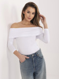 Bluză albă cu umeri goi și mâneci 3/4