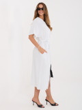 Rochie midi albă evazată cu curea și buzunare