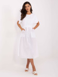 Rochie albă evazată cu mânecă scurtă