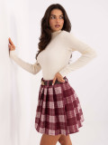 Fustă mini bordo cu model în carouri și curea