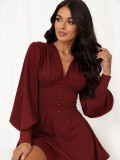 Rochie mini bordo cu decolteu în V și mâneci bufante