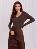 Pulover elegant maro cu decolteu petrecut