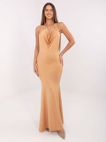 Rochie maxi elegantă camel cu decolteu tip cascadă