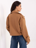 Jachetă scurtă fără glugă în culoarea camel