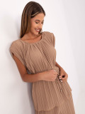 Compleu elegant în culoarea camel