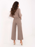 Pantaloni eleganți bej cu talie înaltă
